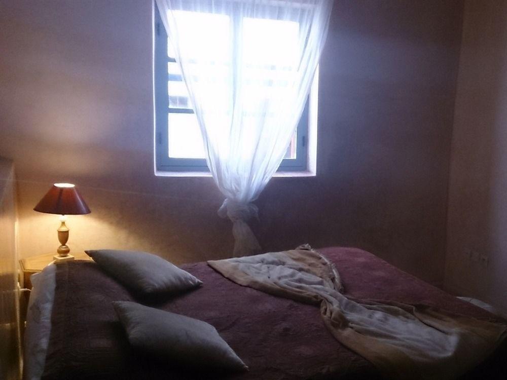 エッサウィラ ダール ラティゲオ Bed & Breakfast エクステリア 写真